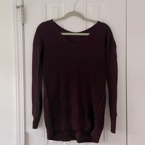 Lululemon maroon knit sweater
